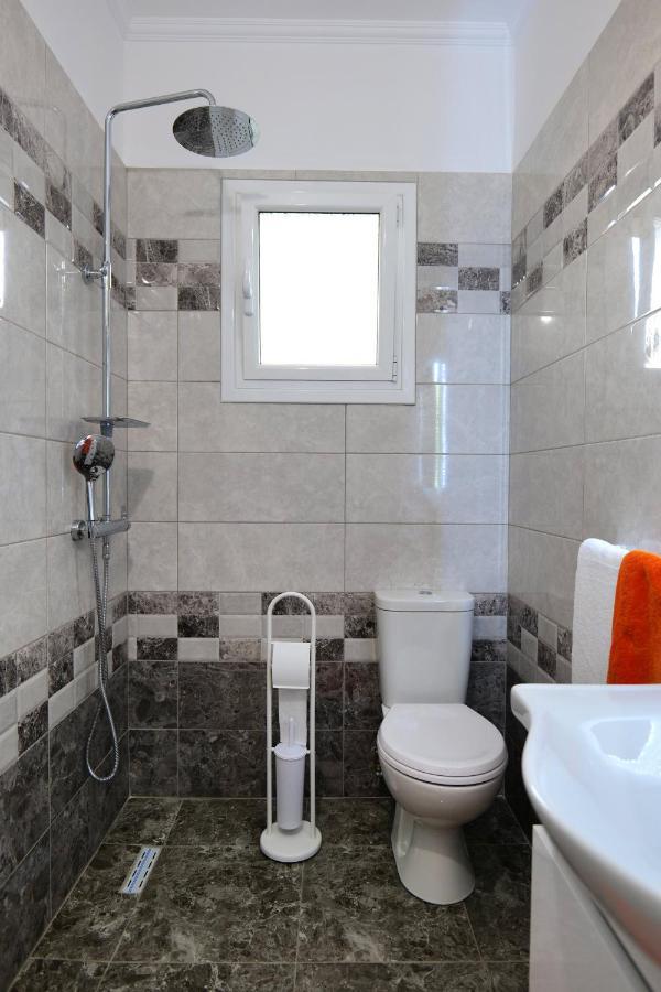 Davide Rooms Sarande Luaran gambar