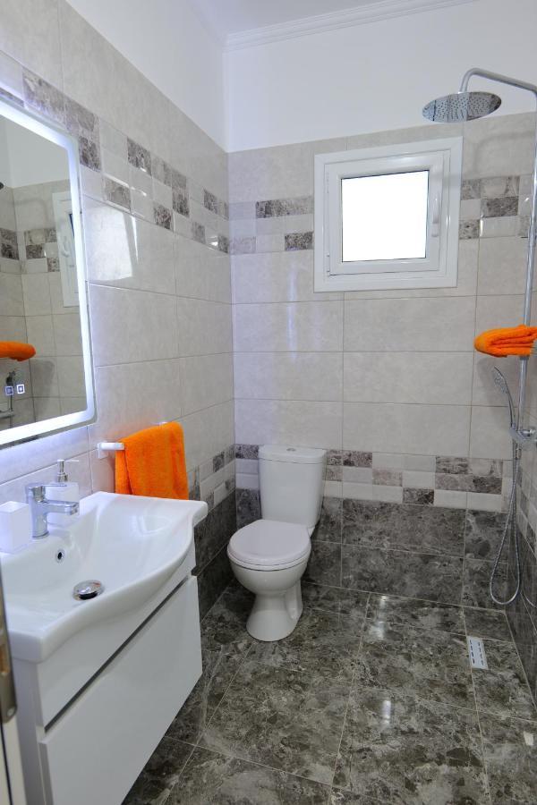 Davide Rooms Sarande Luaran gambar